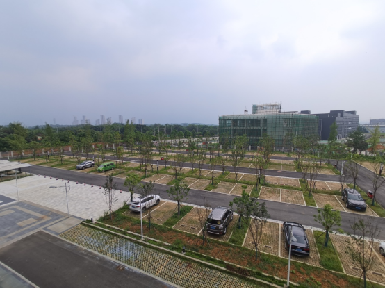 成都市登记备案停车位数量