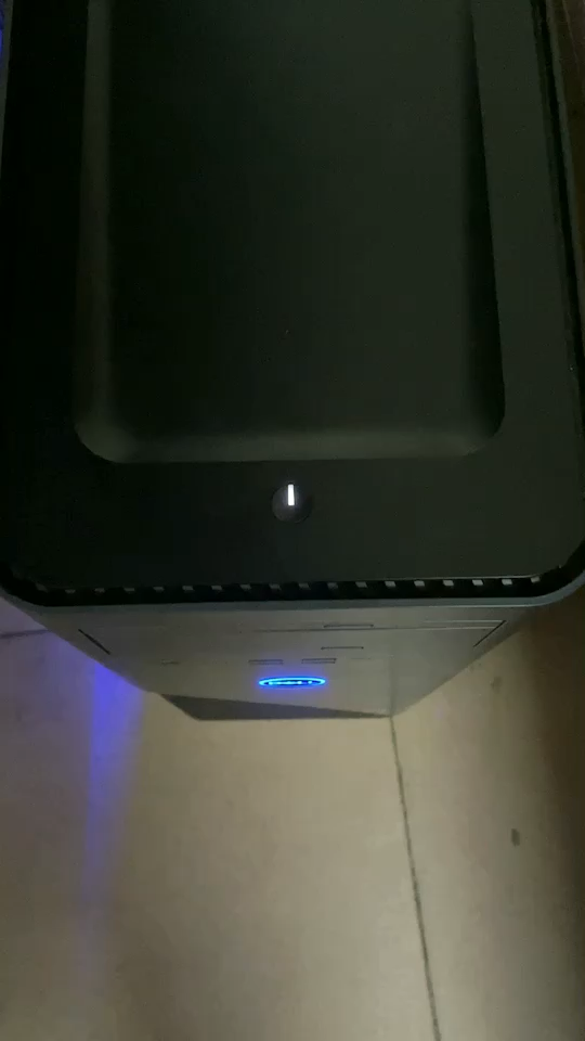 电脑主机的电源灯闪烁